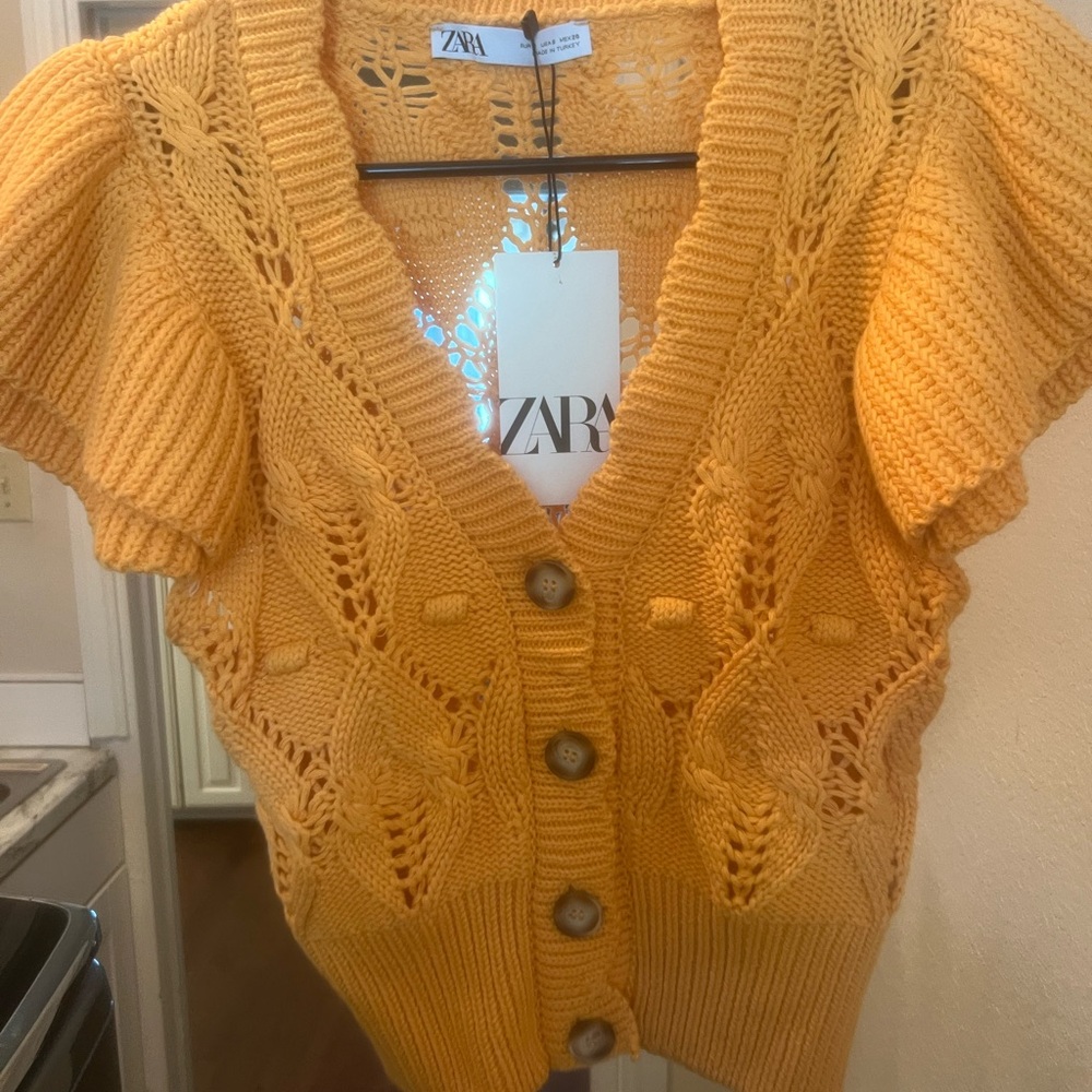 Zara Yellow Cardigan with Textured Knit and V-Neck